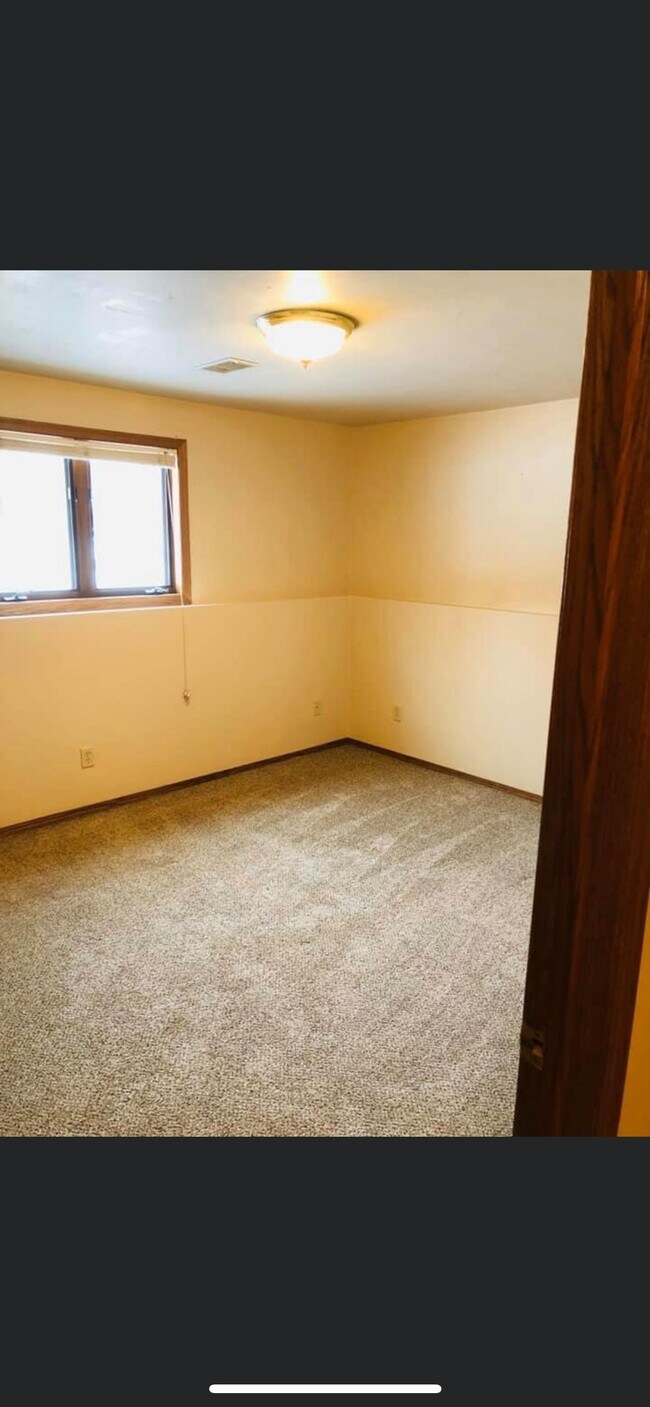 Building Photo - 2581 Jody Dr