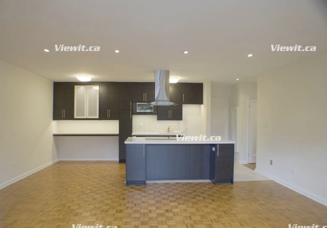 Building Photo - 294 Guelph Line