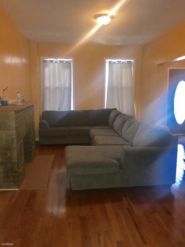 Building Photo - 2619 Loyola Southway