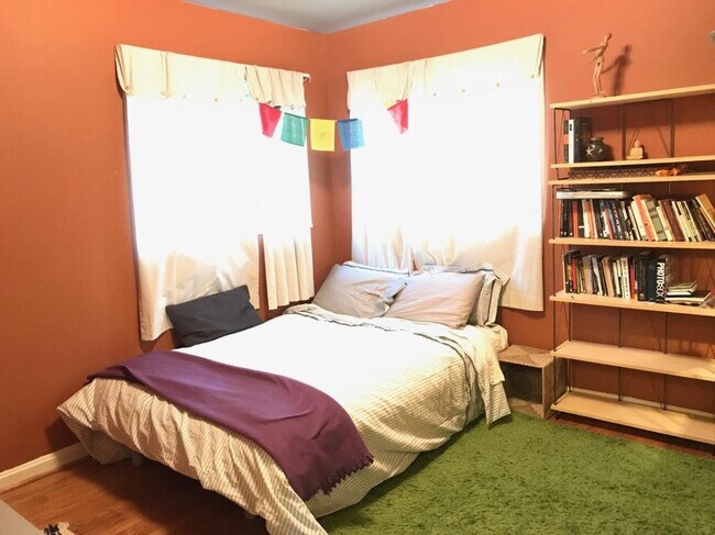 Foto del edificio - 6100 Wilson Ln