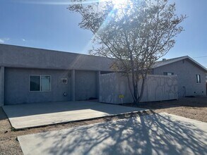 Building Photo - 27763 Crestview Rd