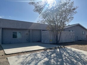 Building Photo - 27763 Crestview Rd