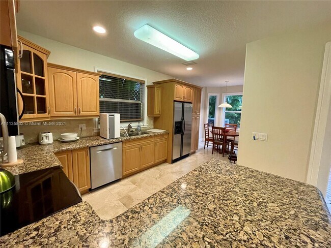 Building Photo - 3060 Lime Ct