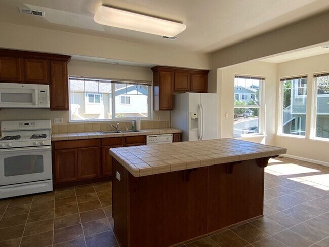 Building Photo - 530 Preston Burr Lane