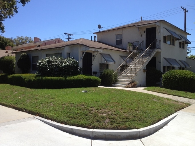 Primary Photo - 1318 W Alameda Ave