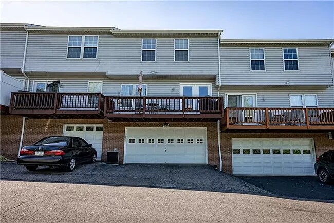 Building Photo - 113 Coachside Dr