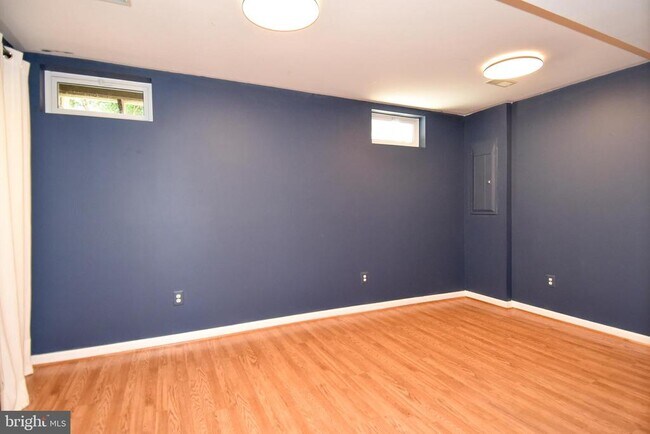 Foto del edificio - 5987 Edgehill Ct