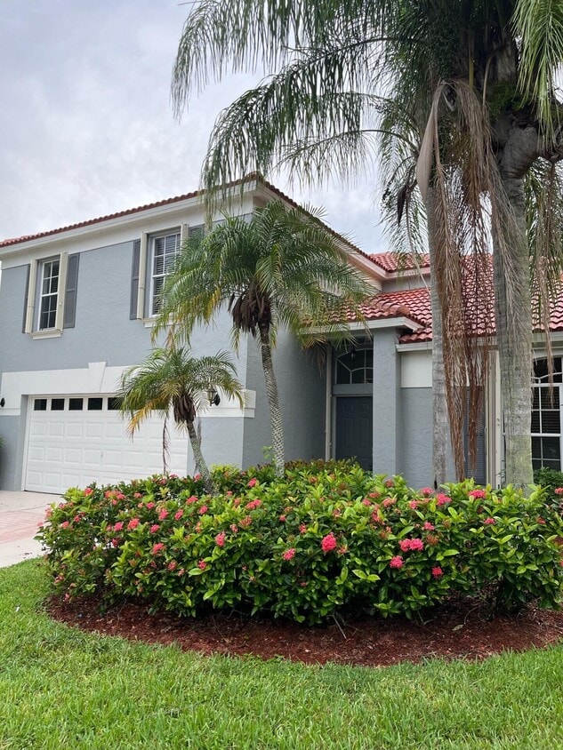 Primary Photo - 7004 Galleon Cove Cir