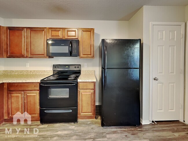 Foto del edificio - 9176 Pleasant Valley Dr