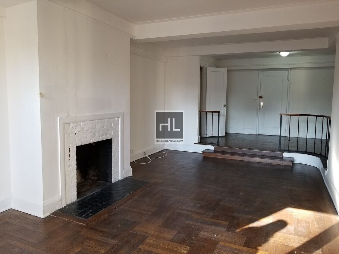 Primary Photo - EAST 38 STREET