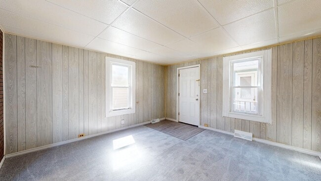 Building Photo - 3123 W 58th St