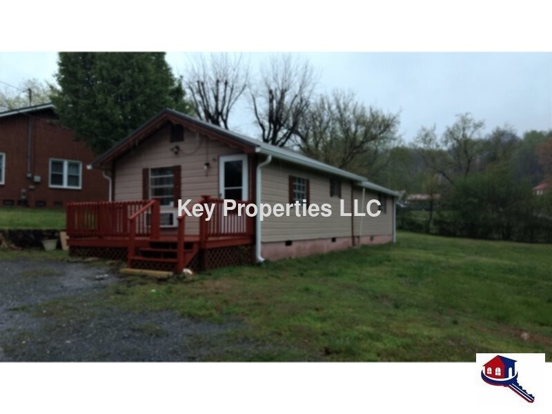 Primary Photo - 242 Johnson Dr