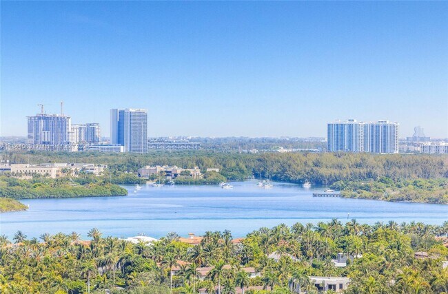 Foto del edificio - 9705 Collins Ave