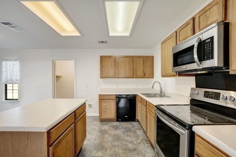 Primary Photo - 400 Masonwood Dr