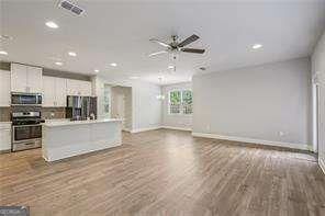 Foto del edificio - 1858 Belmore St SE