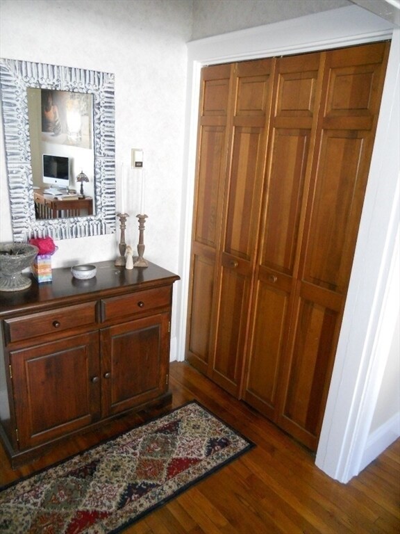 Foto del edificio - 324 Savin Hill Ave