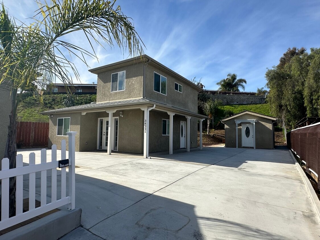 Foto principal - EGAN STREET TRIPLEX