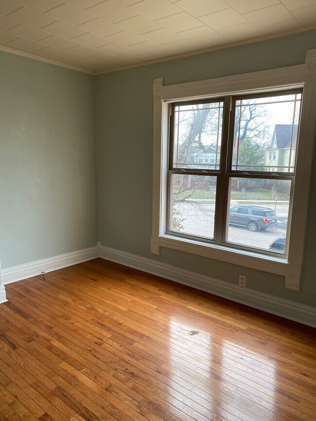 Building Photo - 1138 State St