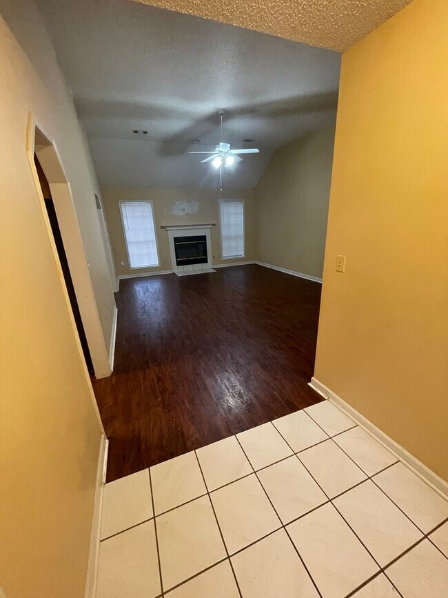 Foto del edificio - 3207 Canyonview Rd