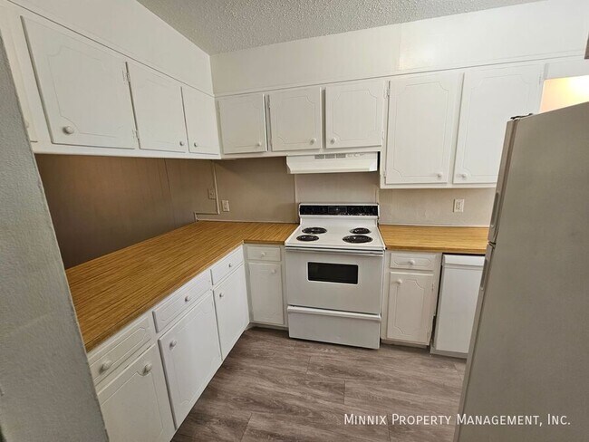 Foto del edificio - 1604 Yonkers-C