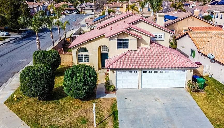 Primary Photo - 15645 Isleta Ln