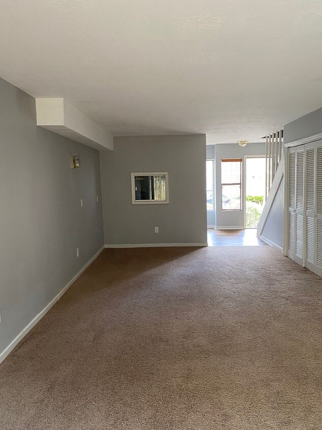 Foto principal - Forest Hills Racquet Club Rental Available...