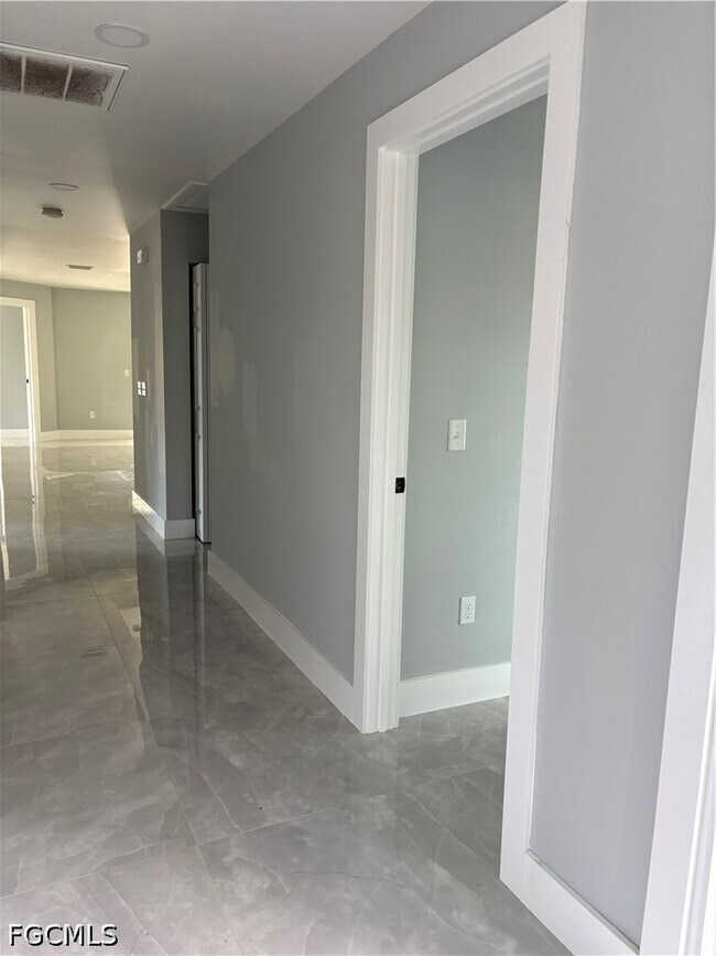 Foto del edificio - 4727 21st St SW