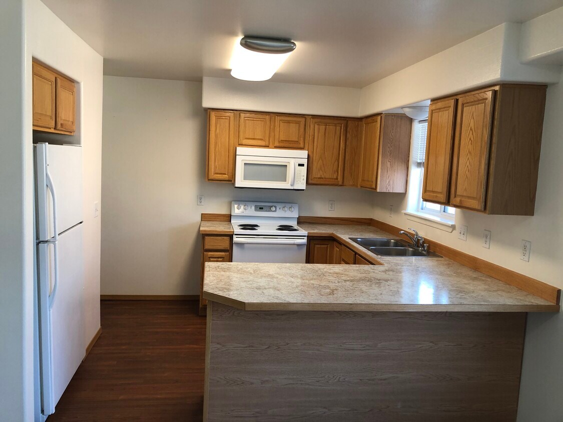 Foto principal - 7025 Gold Kings Ave