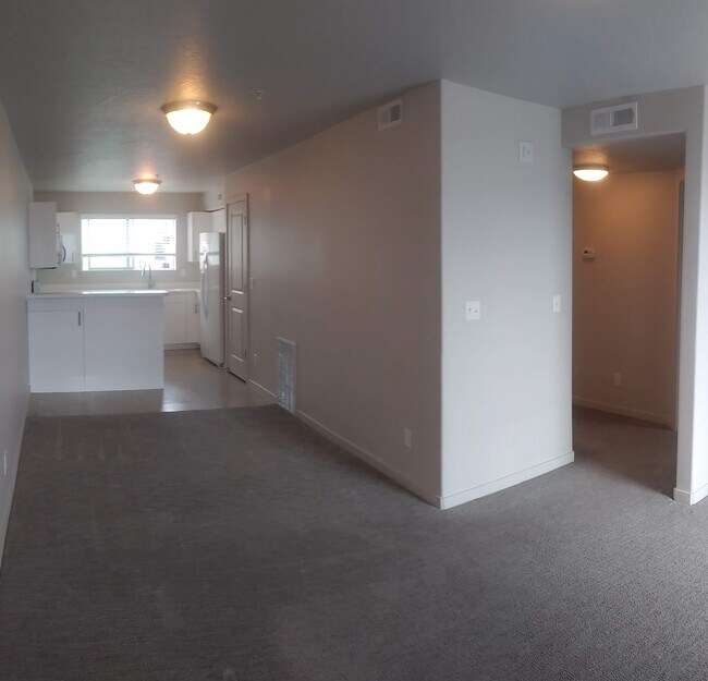 Foto del edificio - 1026 N 1090 W St