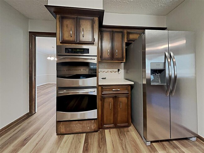 Foto del edificio - 2303 Riverlawn Dr