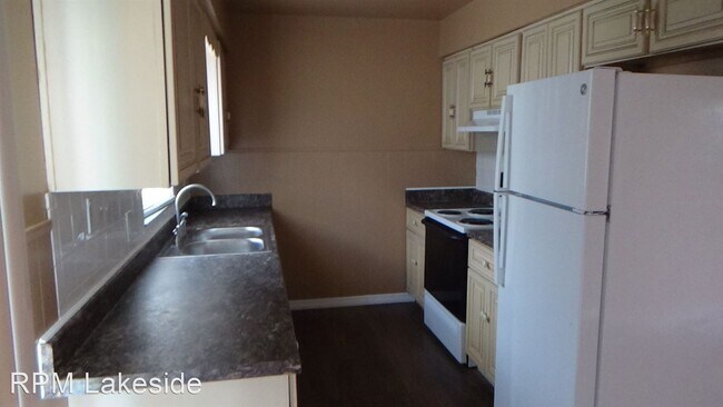 Building Photo - 3 br, 1.5 bath House - 907 Experiment Stat...