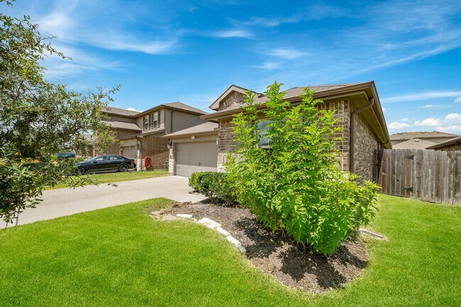 Foto del edificio - 7543 Highland Chase Dr