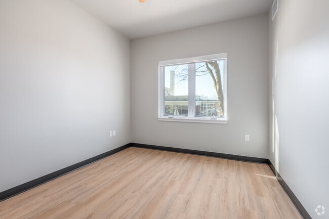 1BR, 1BA - 600SF - Bedroom - Gateway Apartments