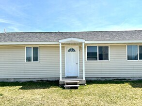 Building Photo - 7935 Avocet Dr