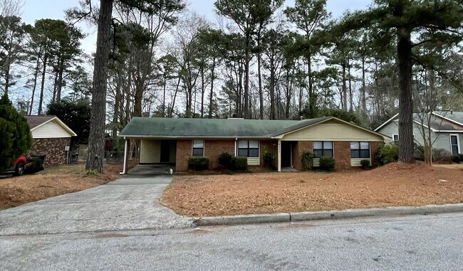 Building Photo - 4111 Fair Oaks Rd