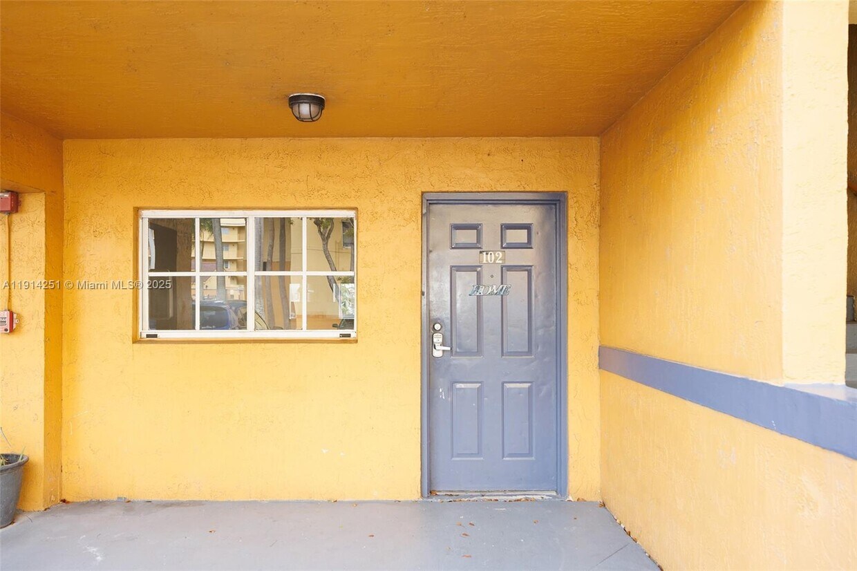 Foto principal - 14970 SW 82nd Ln