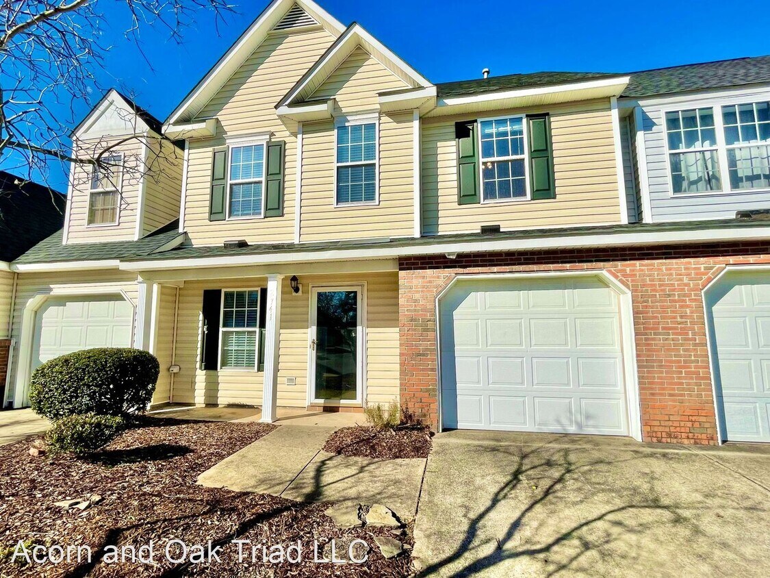 Primary Photo - 3 br, 2.5 bath House - 2741 N Keswick Way
