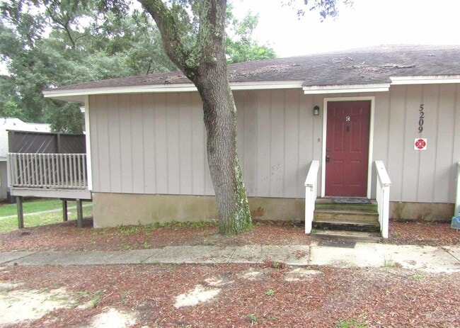 Building Photo - 5209 Charbar Dr