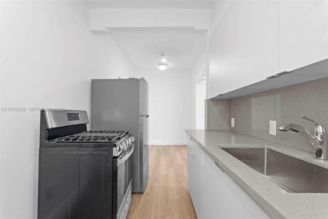 Foto del edificio - 1044 Michigan Ave