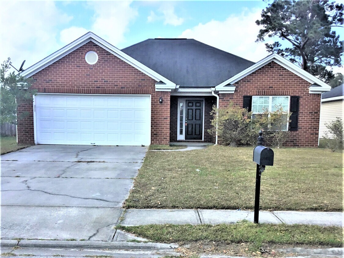 Primary Photo - 107 Fontenot Dr