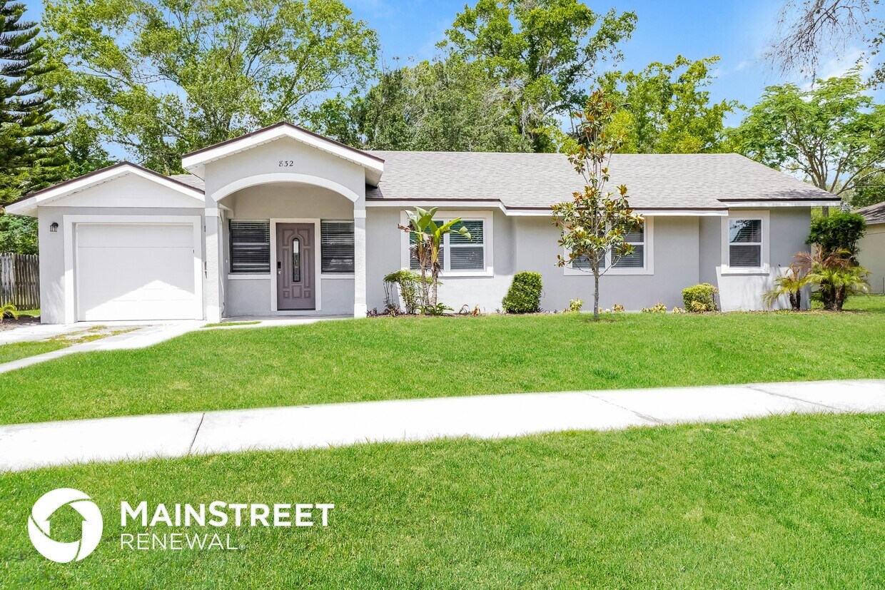 Foto principal - 832 Bethune Dr