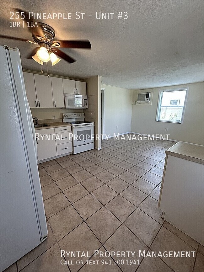 Building Photo - 255 Pineapple St