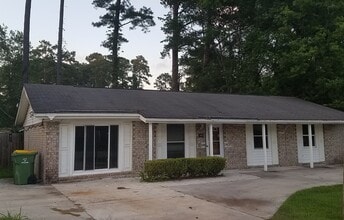 Building Photo - 318 W Whatley St