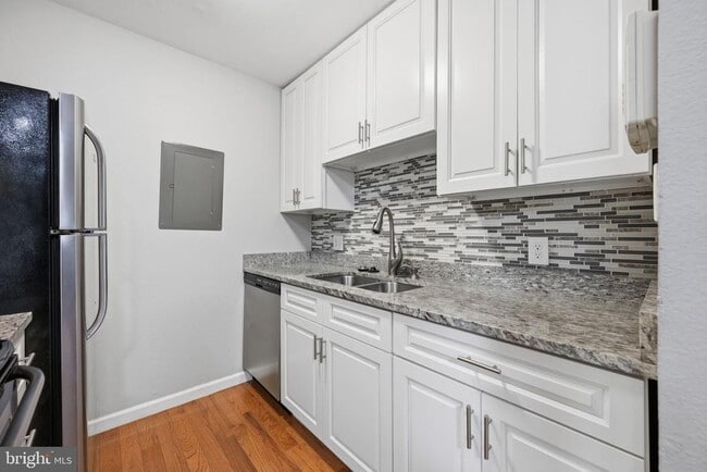Building Photo - 10703 Hampton Mill Terrace