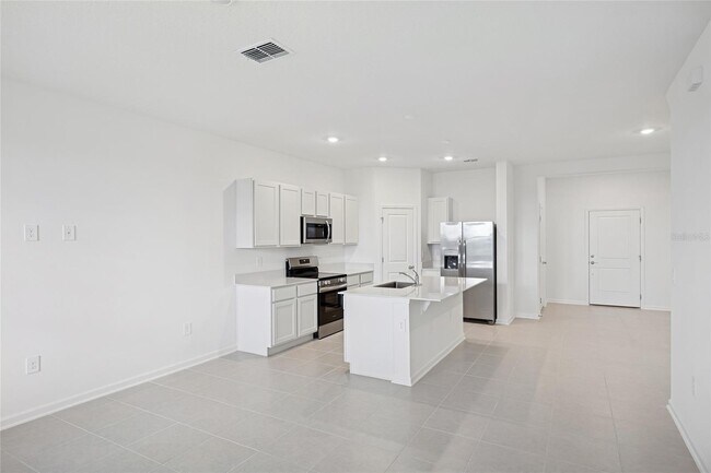 Building Photo - 3007 Maloof Dr