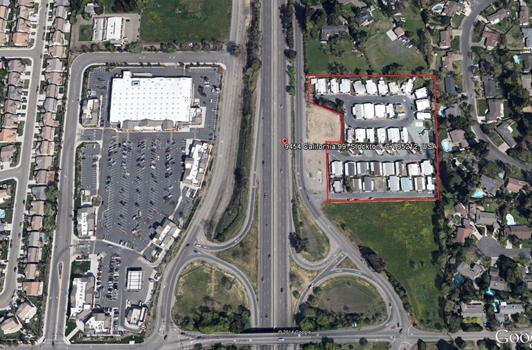 Morada Mobile Home Park Apartments in Stockton, CA