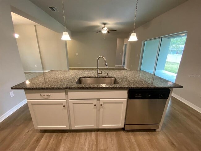 Building Photo - 5350 San Luis Terrace