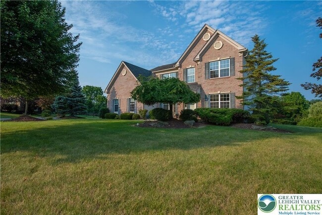 Building Photo - 4290 Crosswinds Dr