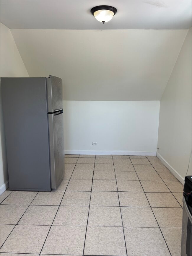 Building Photo - 5200 S Lorel Ave