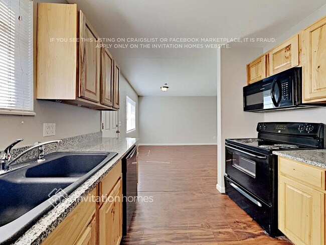 Building Photo - 9731 W 104th Dr